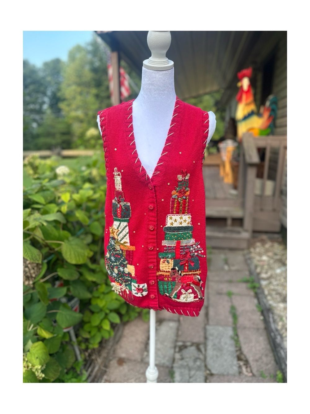 Heirloom Collectibles 2003 Red Holiday Vest - Classic Festive Knit - Size Medium